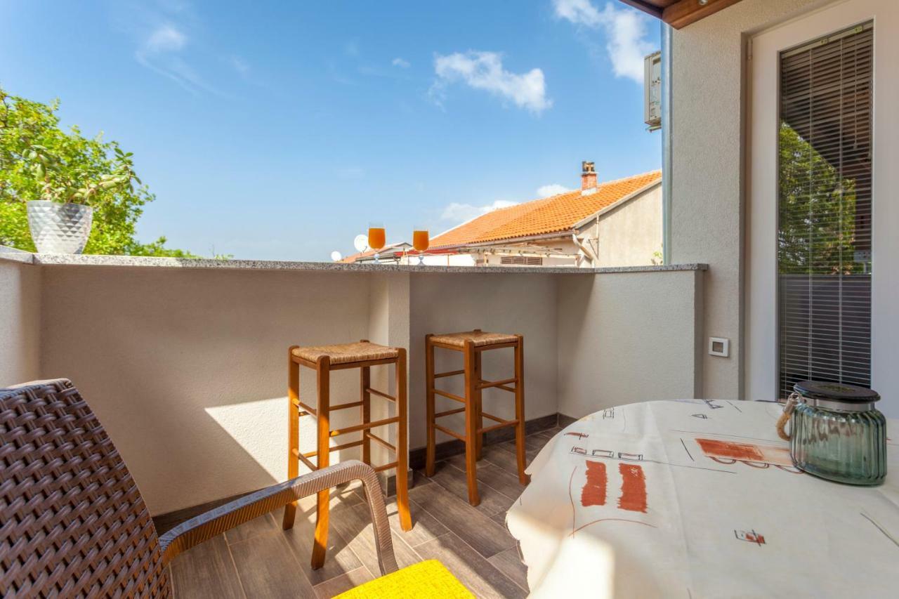 Apartment Hasanec By El-Pi Tours Njivice Luaran gambar