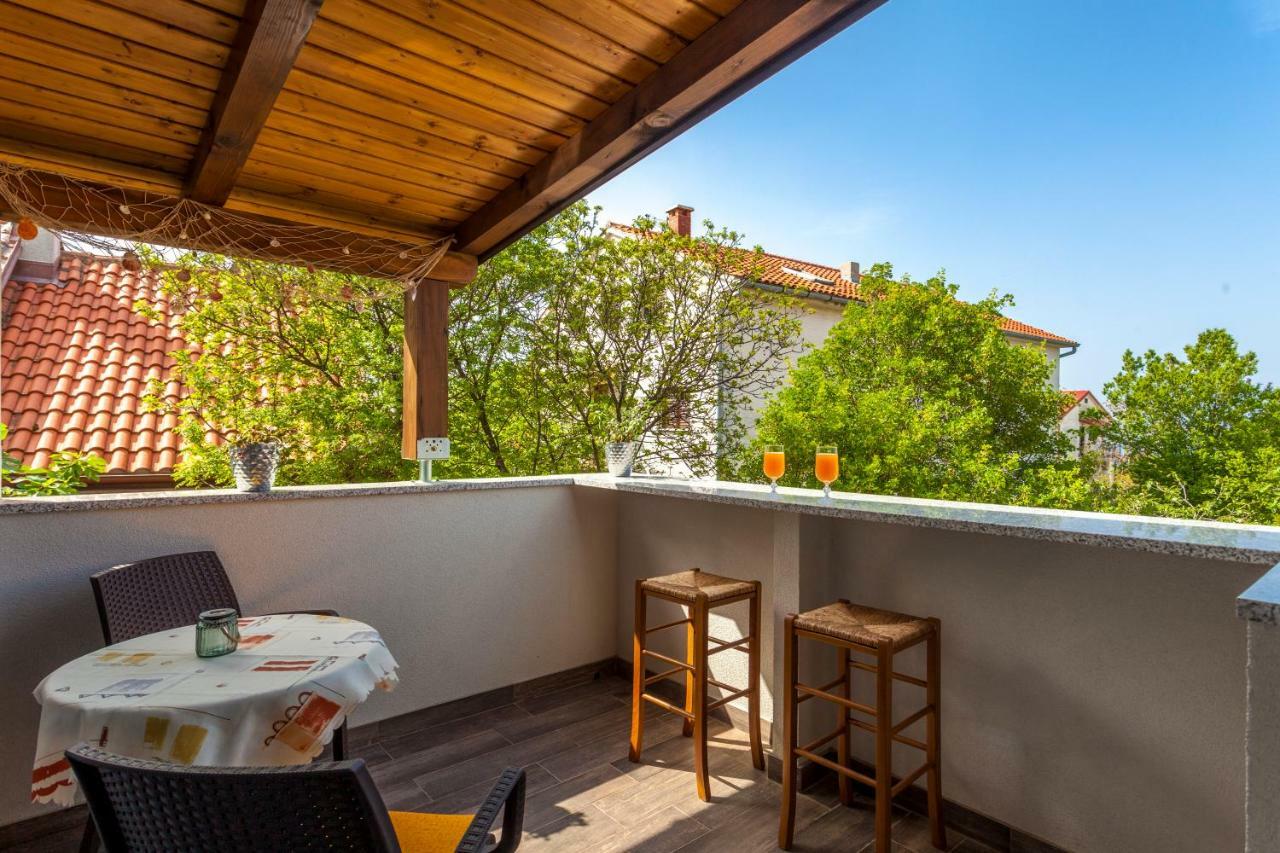 Apartment Hasanec By El-Pi Tours Njivice Luaran gambar