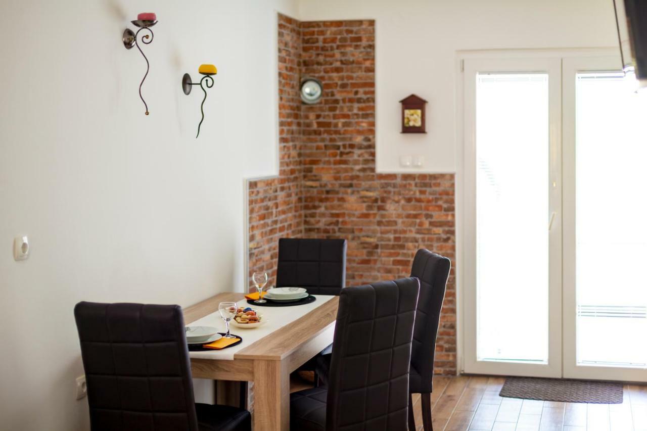 Apartment Hasanec By El-Pi Tours Njivice Luaran gambar