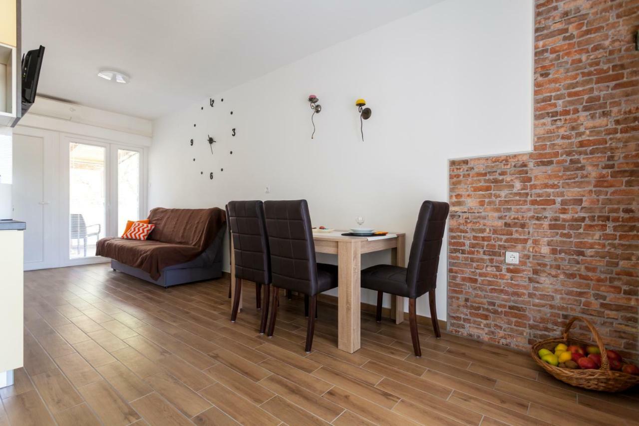 Apartment Hasanec By El-Pi Tours Njivice Luaran gambar